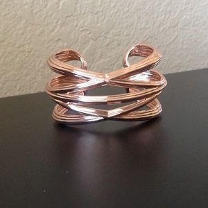Ted Baker Elegant Curve Cuff - Rose Gold Plain